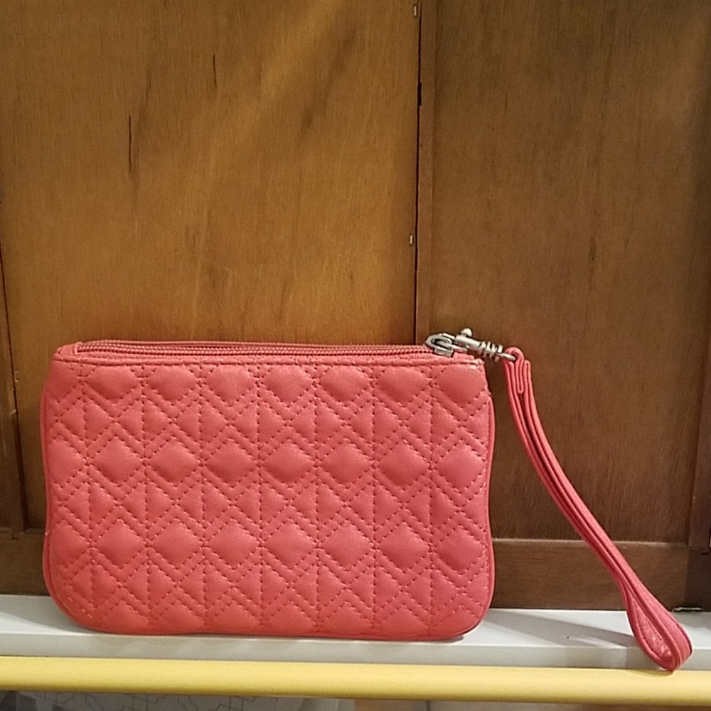 🌷 Pink Wristlet